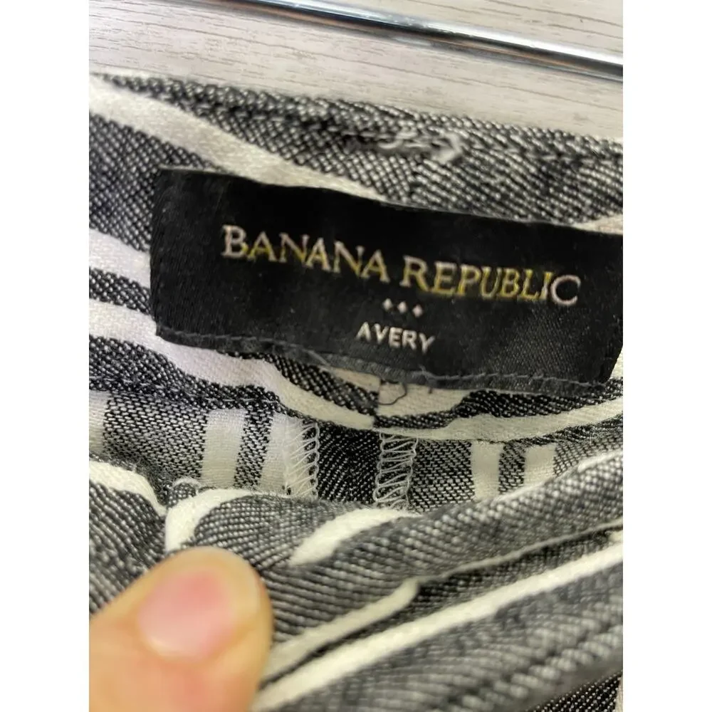 Banana Republic Avery‎ Pants 8 Petite Gray White Striped Cropped Linen 572296-00